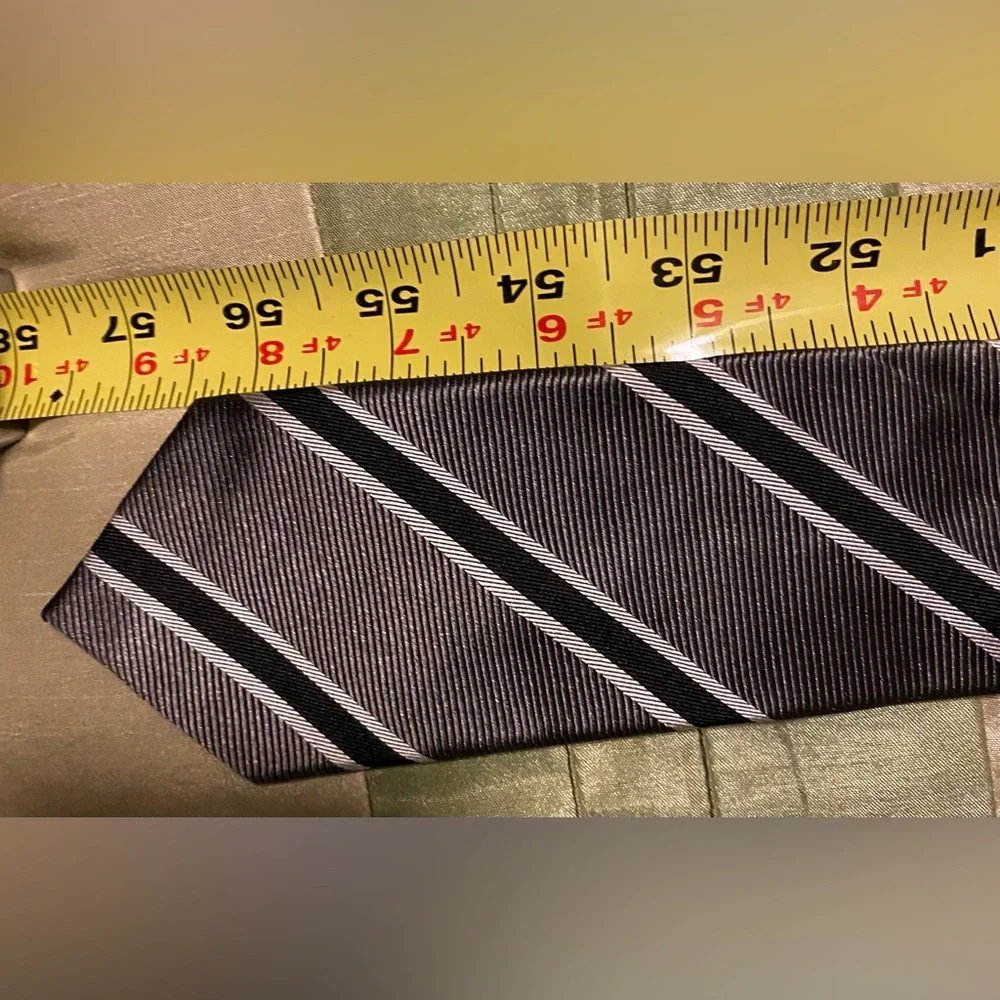 Men's Vintage Guess Premium 100% Silk tie
